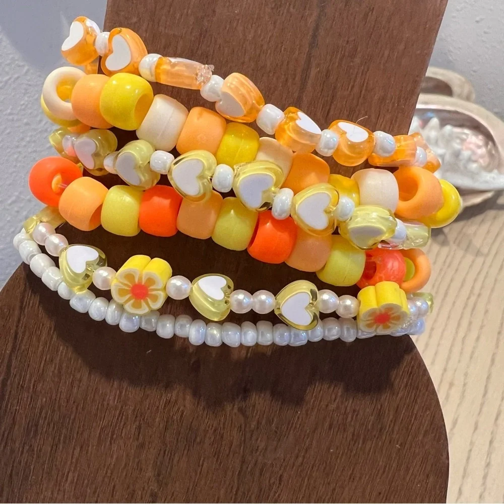 Girls teens beaded friendship bracelets stretchy stackable yellow orange white